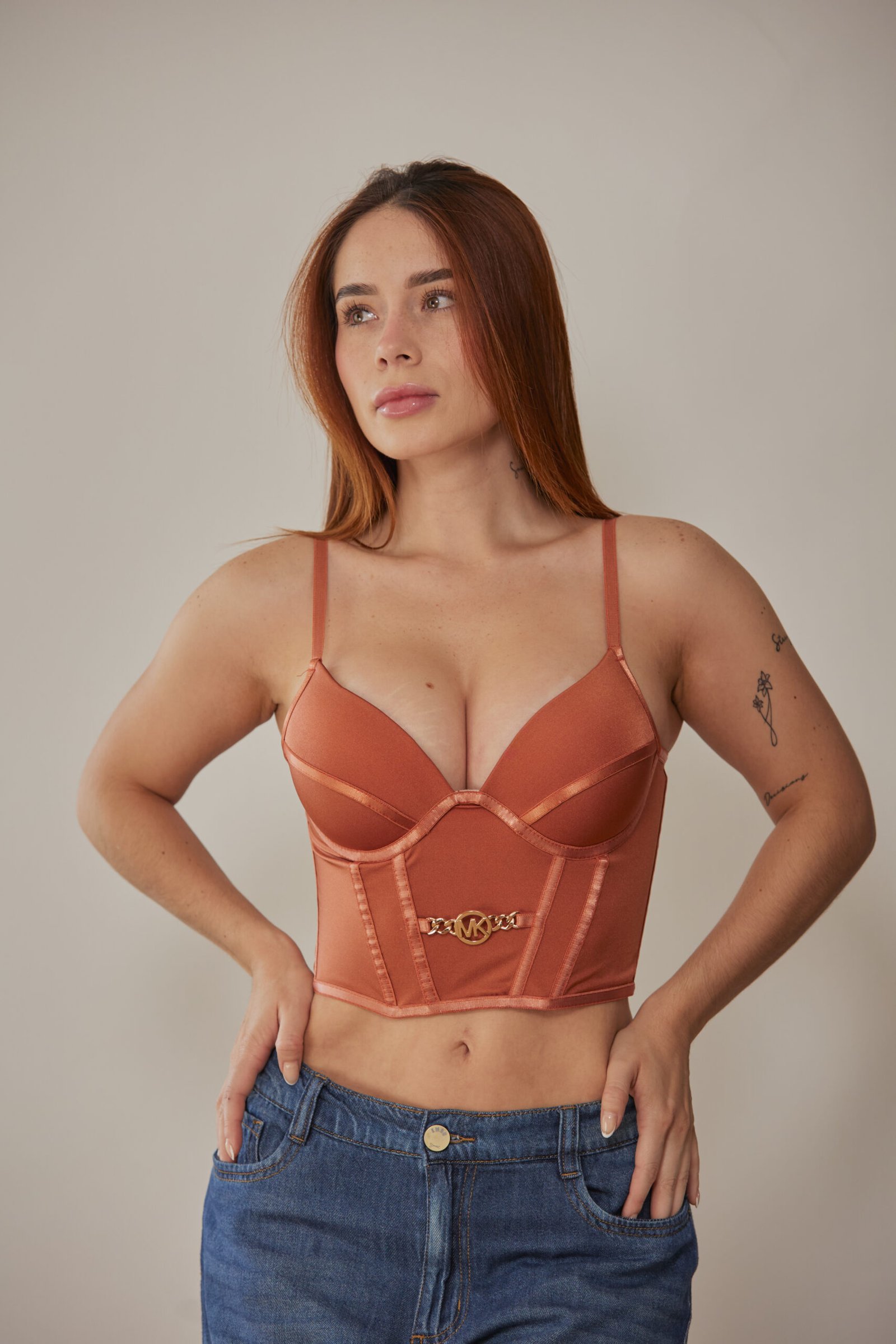 Bustier Alita Café – Elegancia Cálida y Realce Natural
