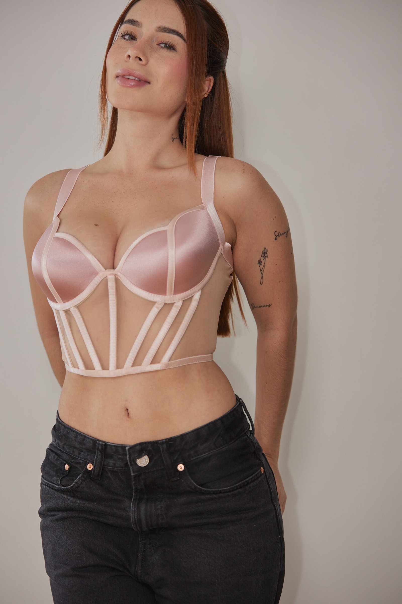 Bustier Xiomy Palo de Rosa – Elegancia Suave y Realce Natural