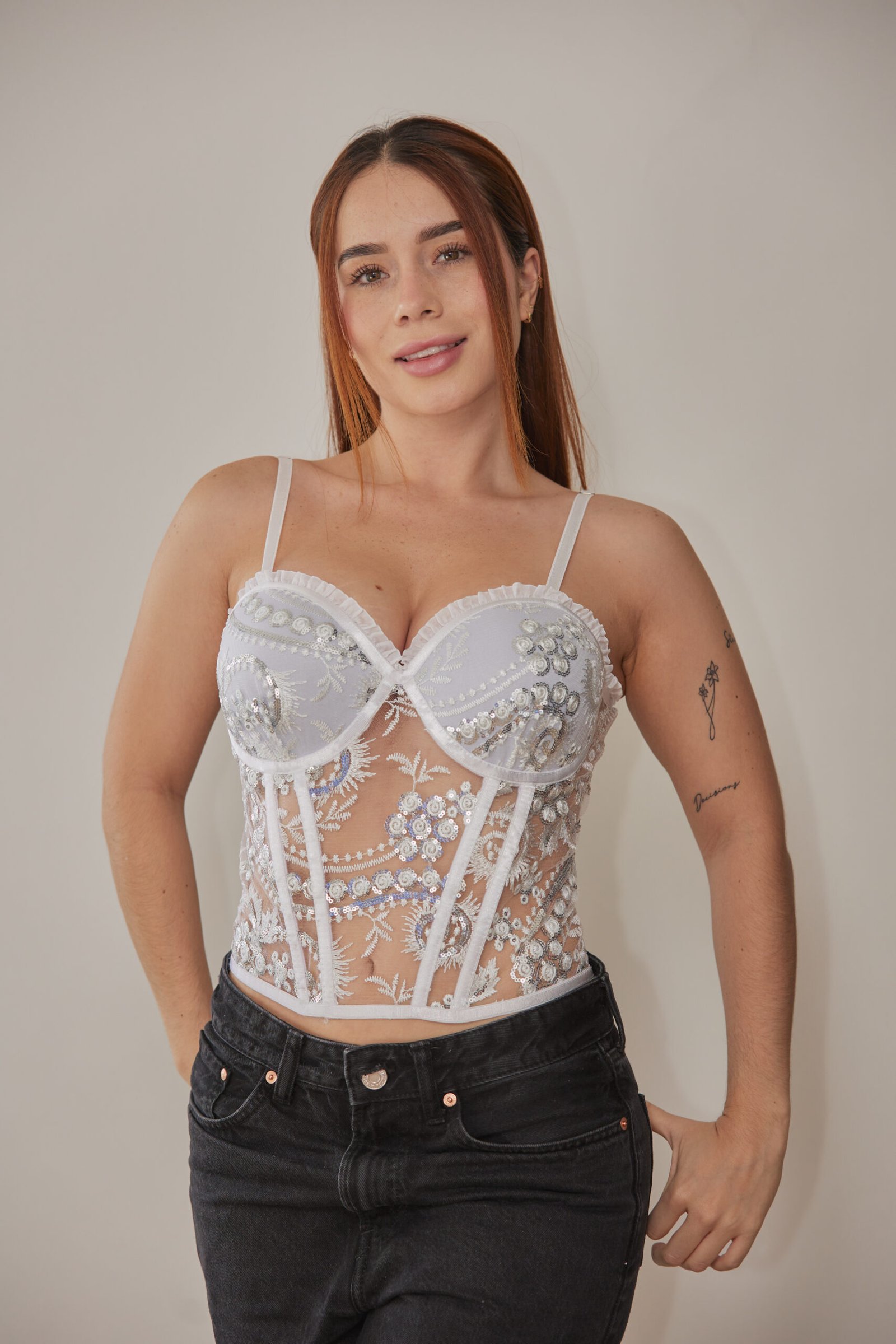 Corset Paula Blanco – Elegancia Pura y Realce Natural