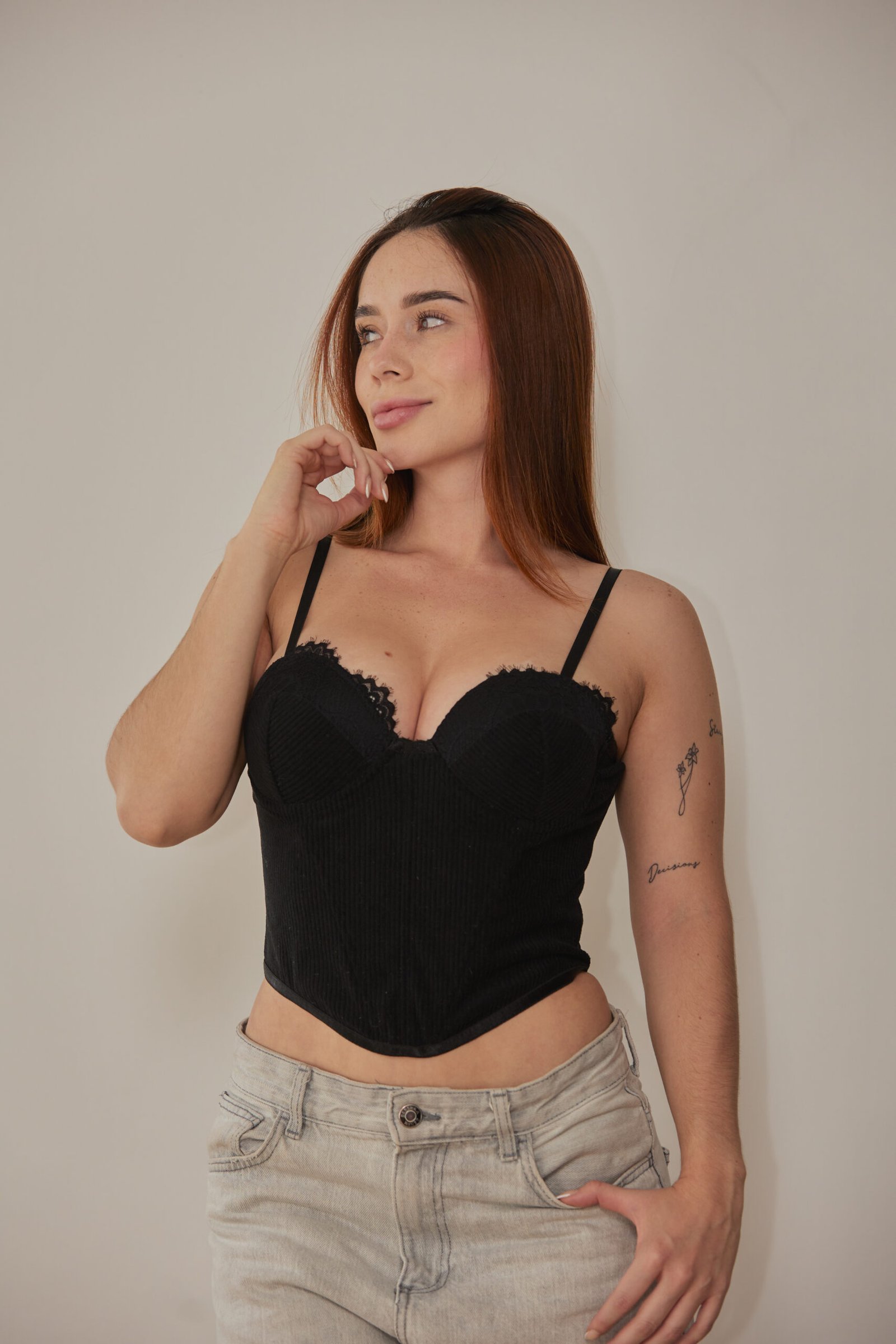 Corset Sara Negro – Elegancia Clásica que Realza tu Figura