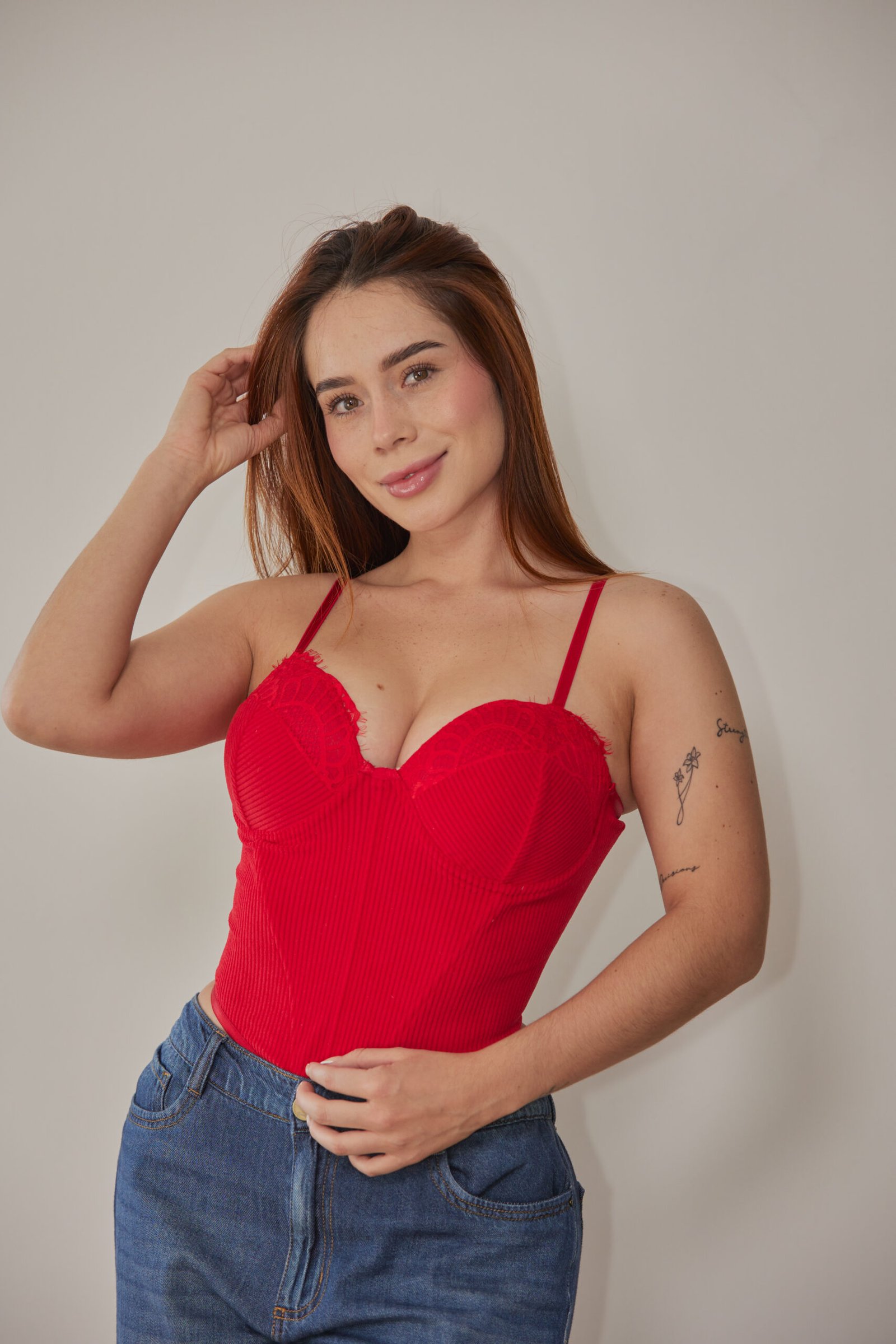 Corset Sara Rojo – Elegancia y Sensualidad Atemporal